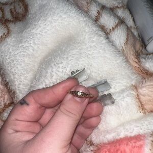 Elegant Gold Women's Ring